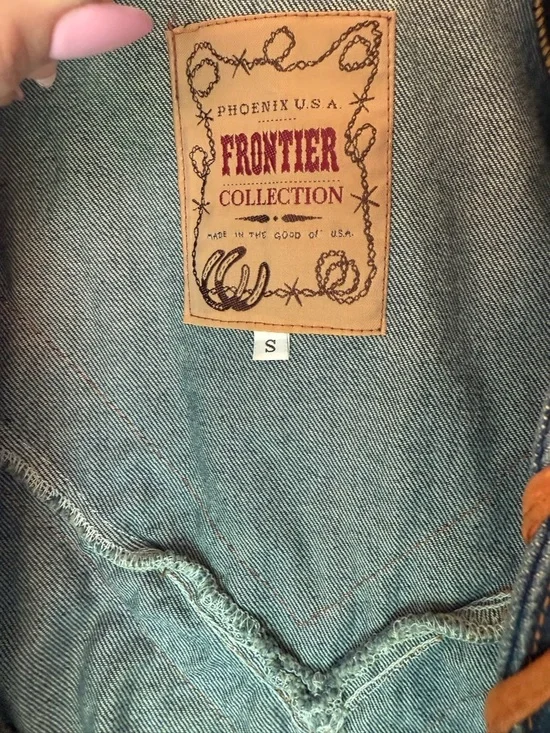 Vintage Frontier Denim Fringe Jacket in Brown Accent - Picture 3 of 5